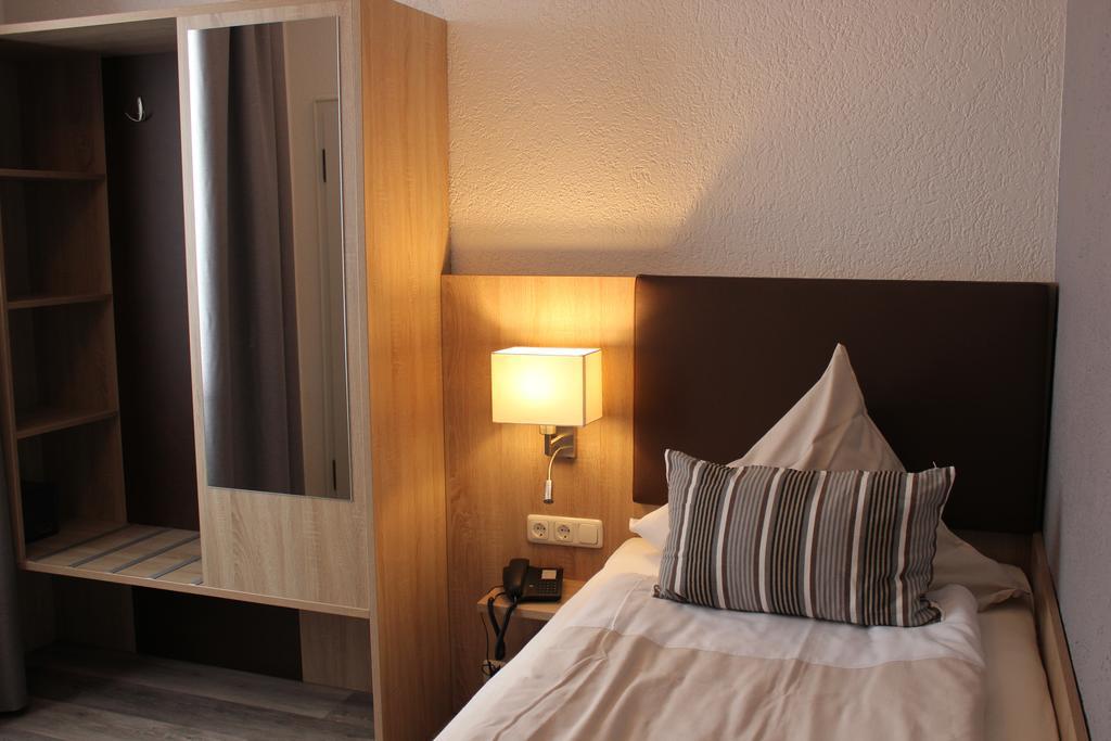 Hotel Restaurant Kromberg Remscheid Rom bilde