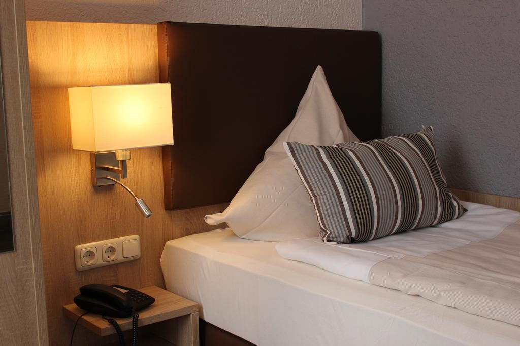 Hotel Restaurant Kromberg Remscheid Rom bilde
