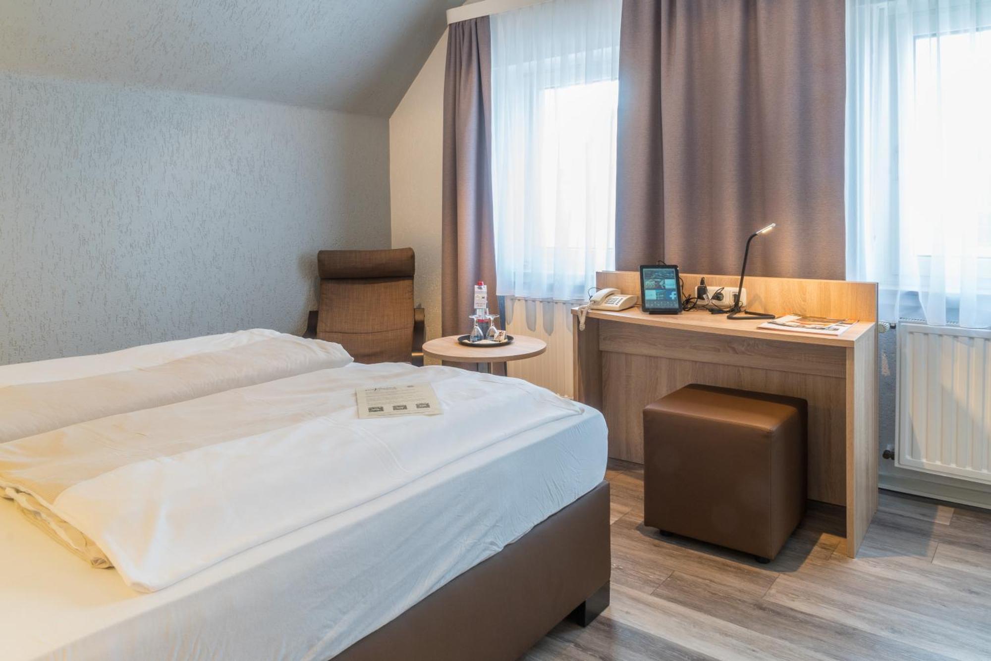 Hotel Restaurant Kromberg Remscheid Eksteriør bilde