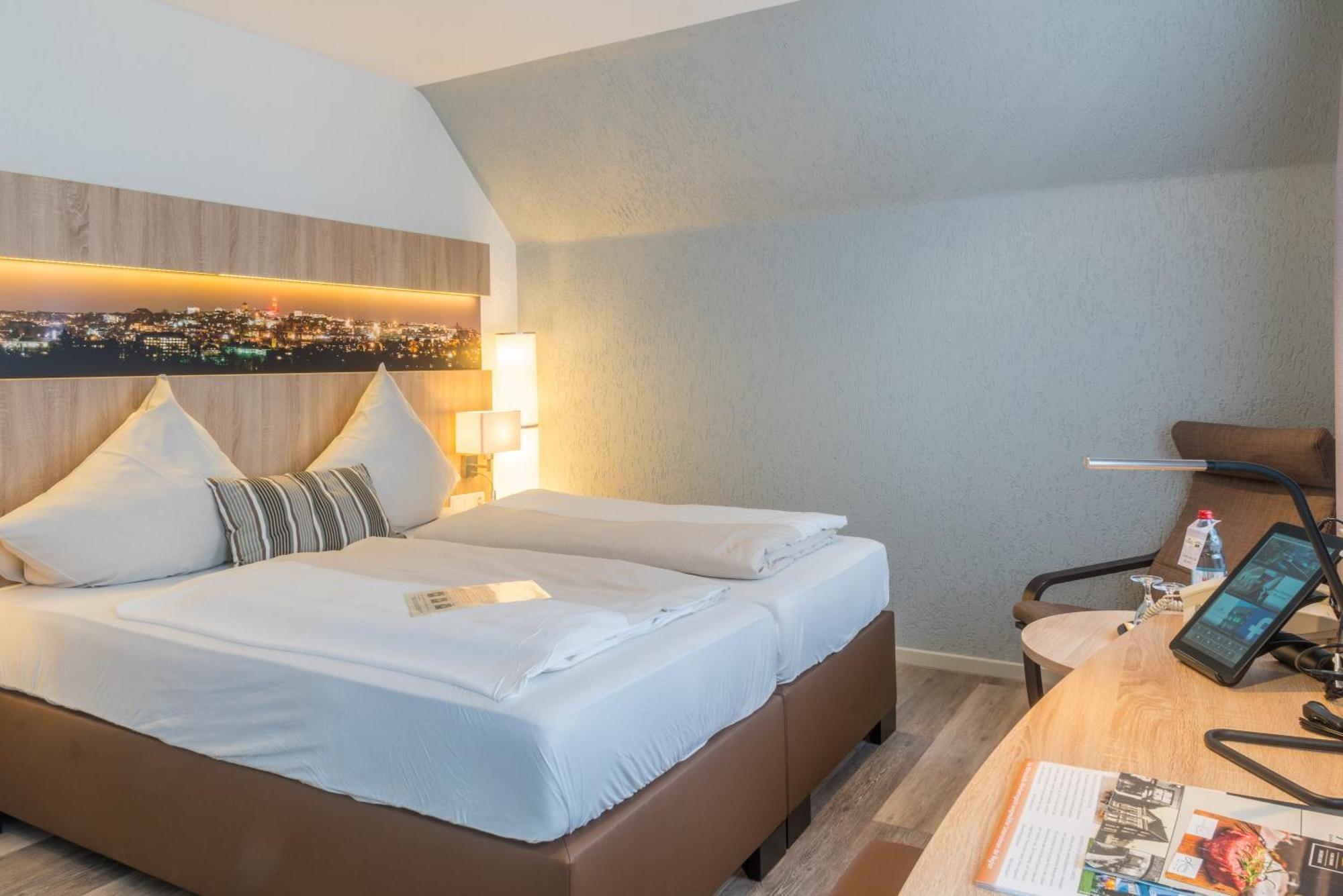 Hotel Restaurant Kromberg Remscheid Eksteriør bilde
