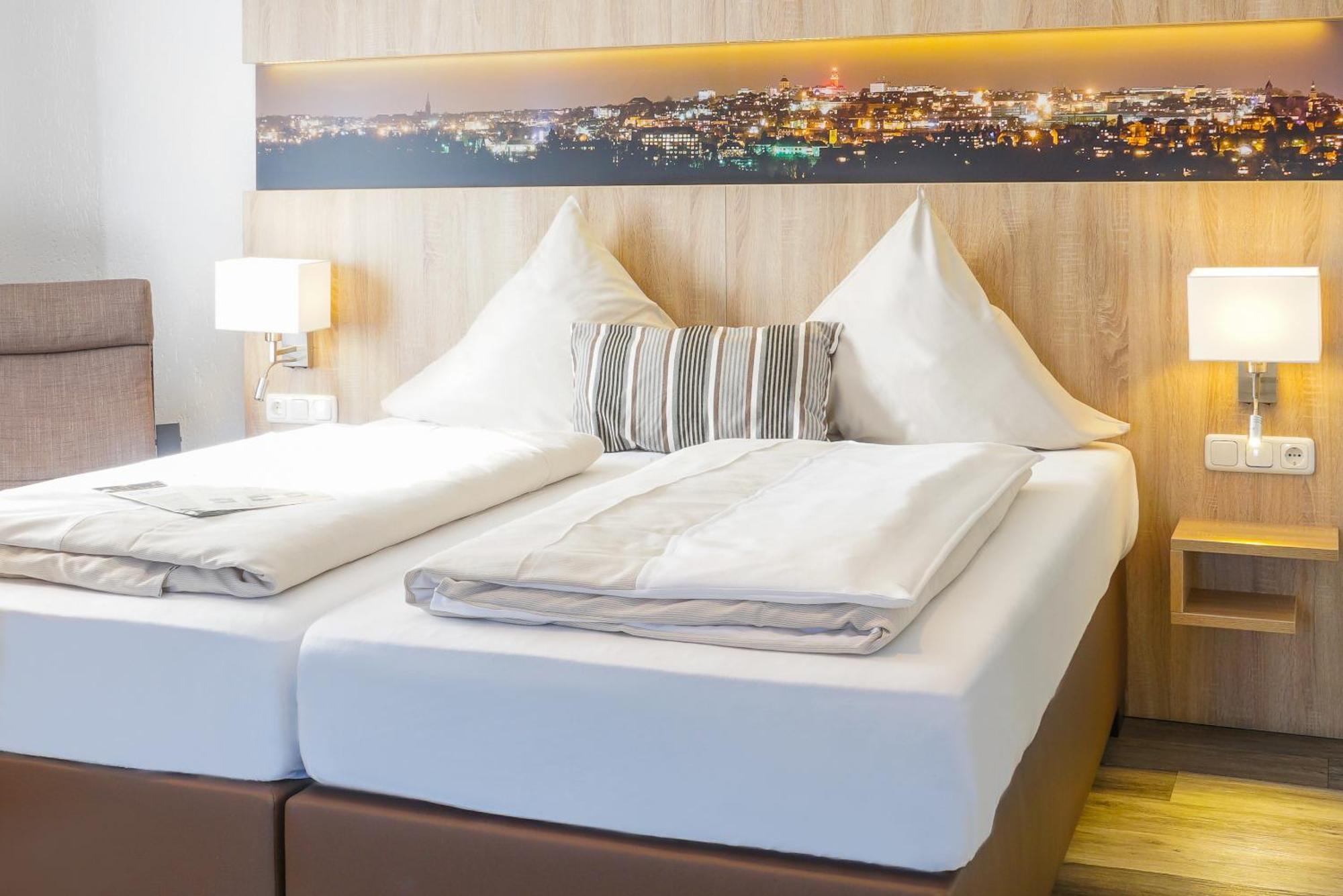 Hotel Restaurant Kromberg Remscheid Eksteriør bilde