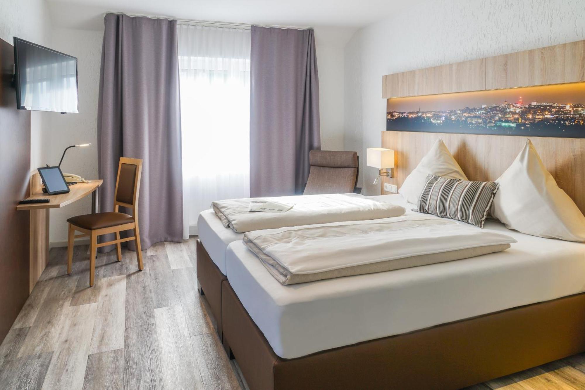 Hotel Restaurant Kromberg Remscheid Eksteriør bilde