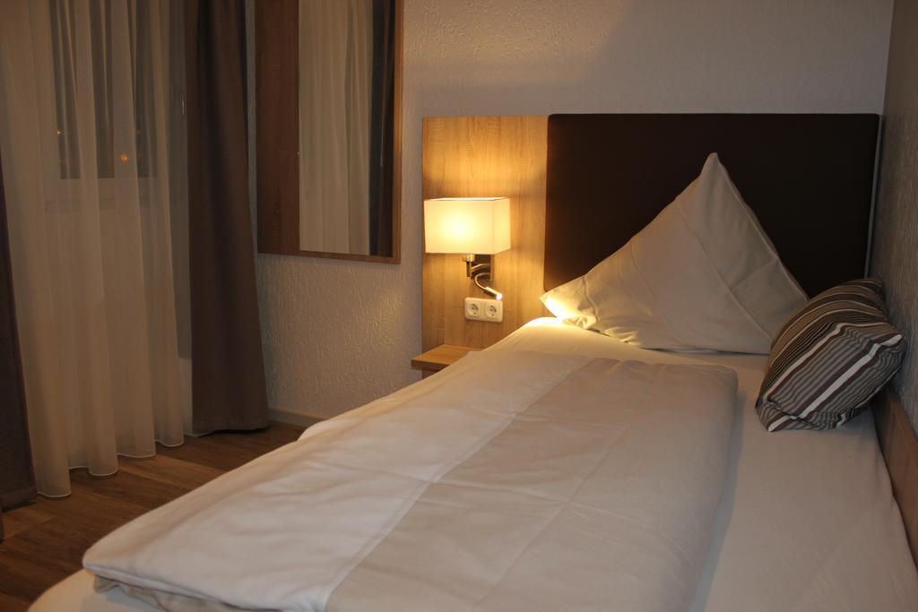 Hotel Restaurant Kromberg Remscheid Eksteriør bilde