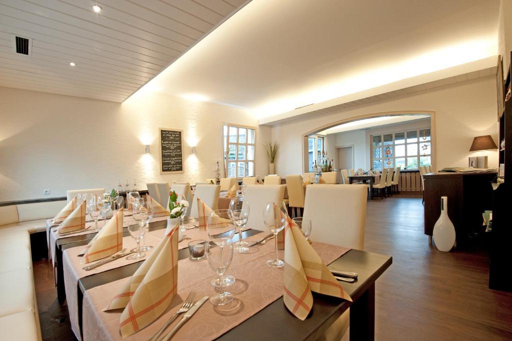 Hotel Restaurant Kromberg Remscheid Eksteriør bilde